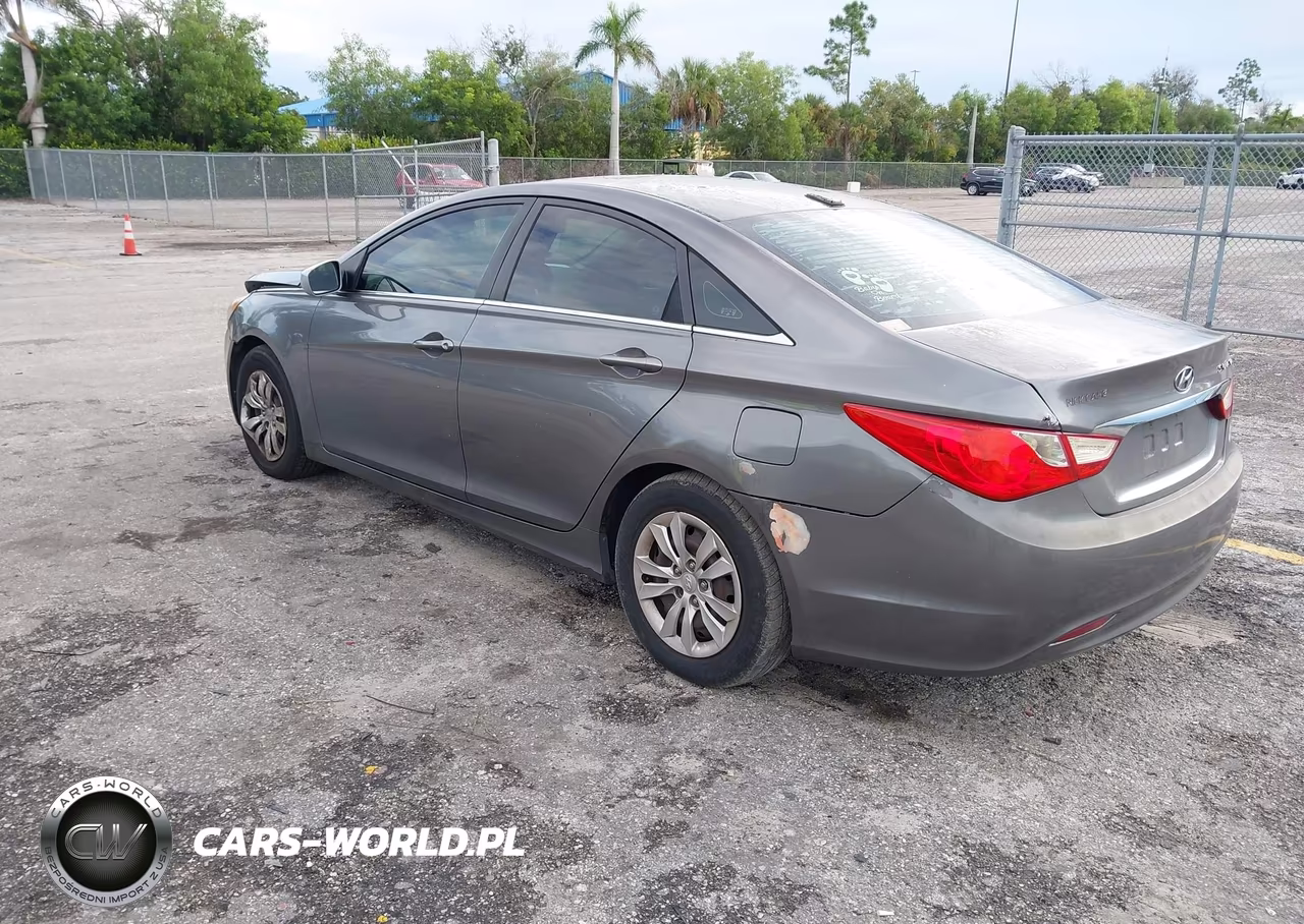 2011 Hyundai Sonata Gls VIN:5NPEB4ACXBH209901 - 3