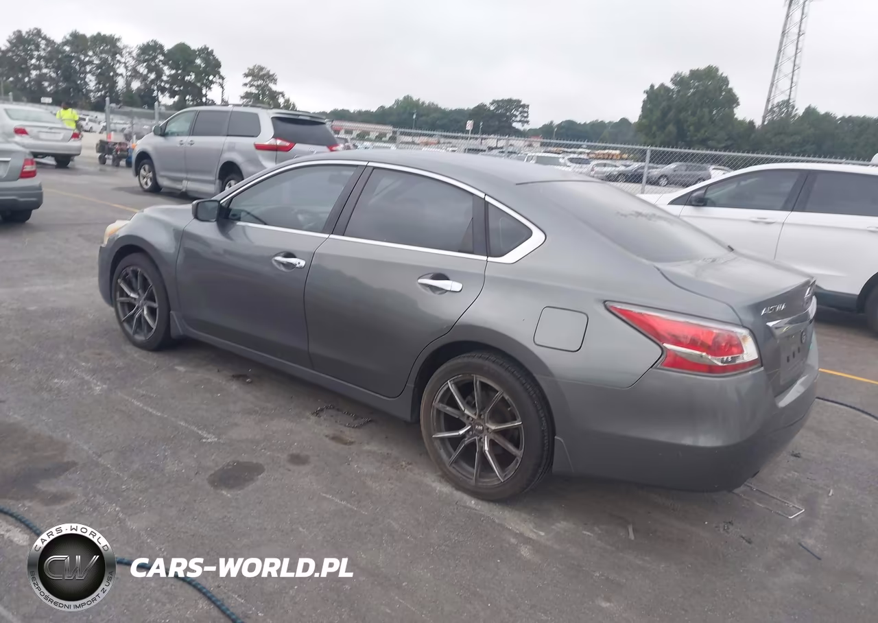 2014 Nissan Altima 2.5 S VIN:1N4AL3AP9EN331975 - 3