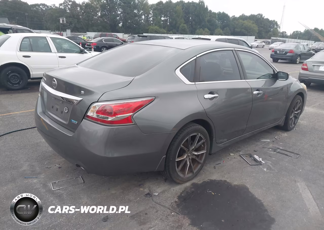 2014 Nissan Altima 2.5 S VIN:1N4AL3AP9EN331975 - 4