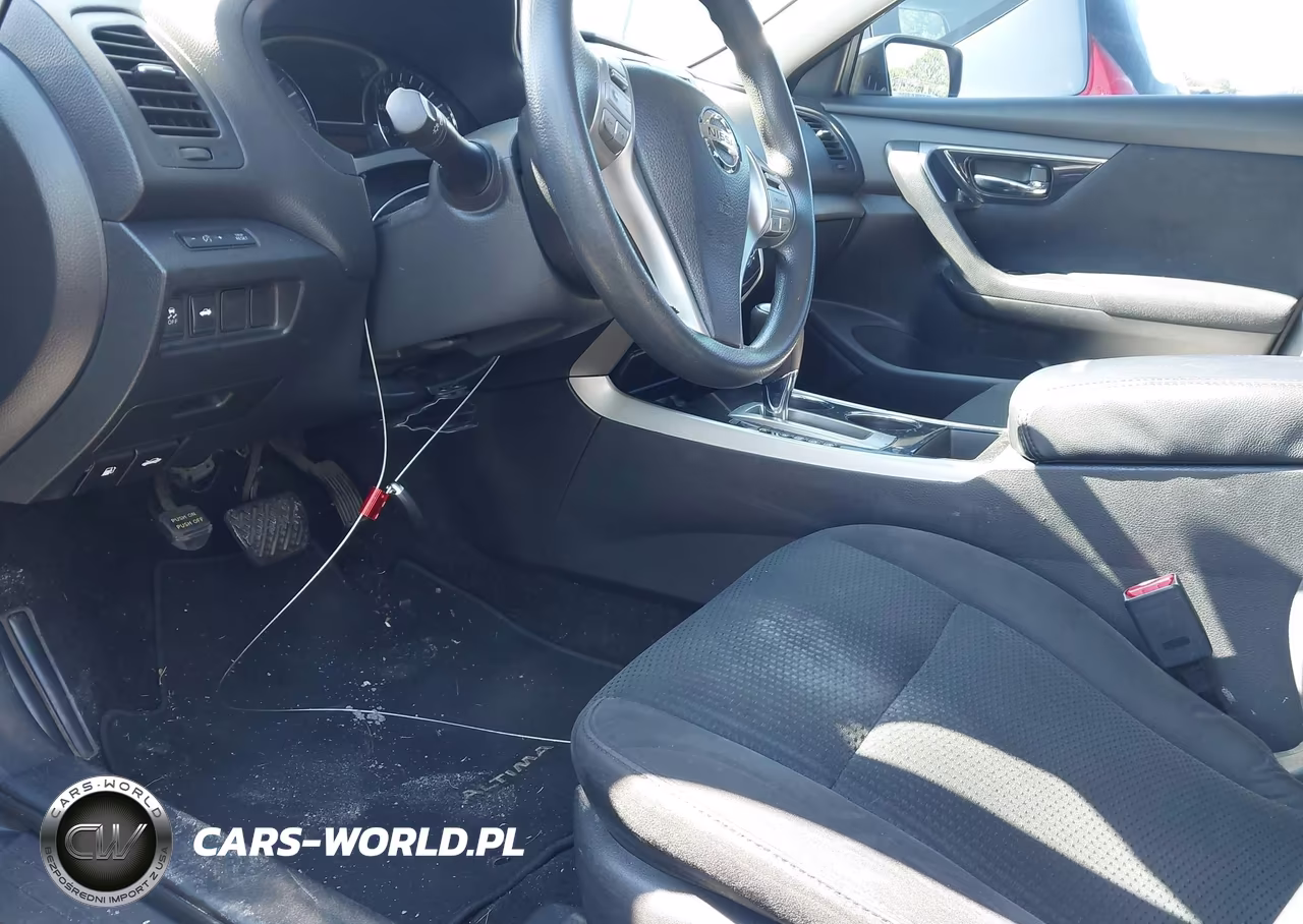 2014 Nissan Altima 2.5 S VIN:1N4AL3AP9EN331975 - 5