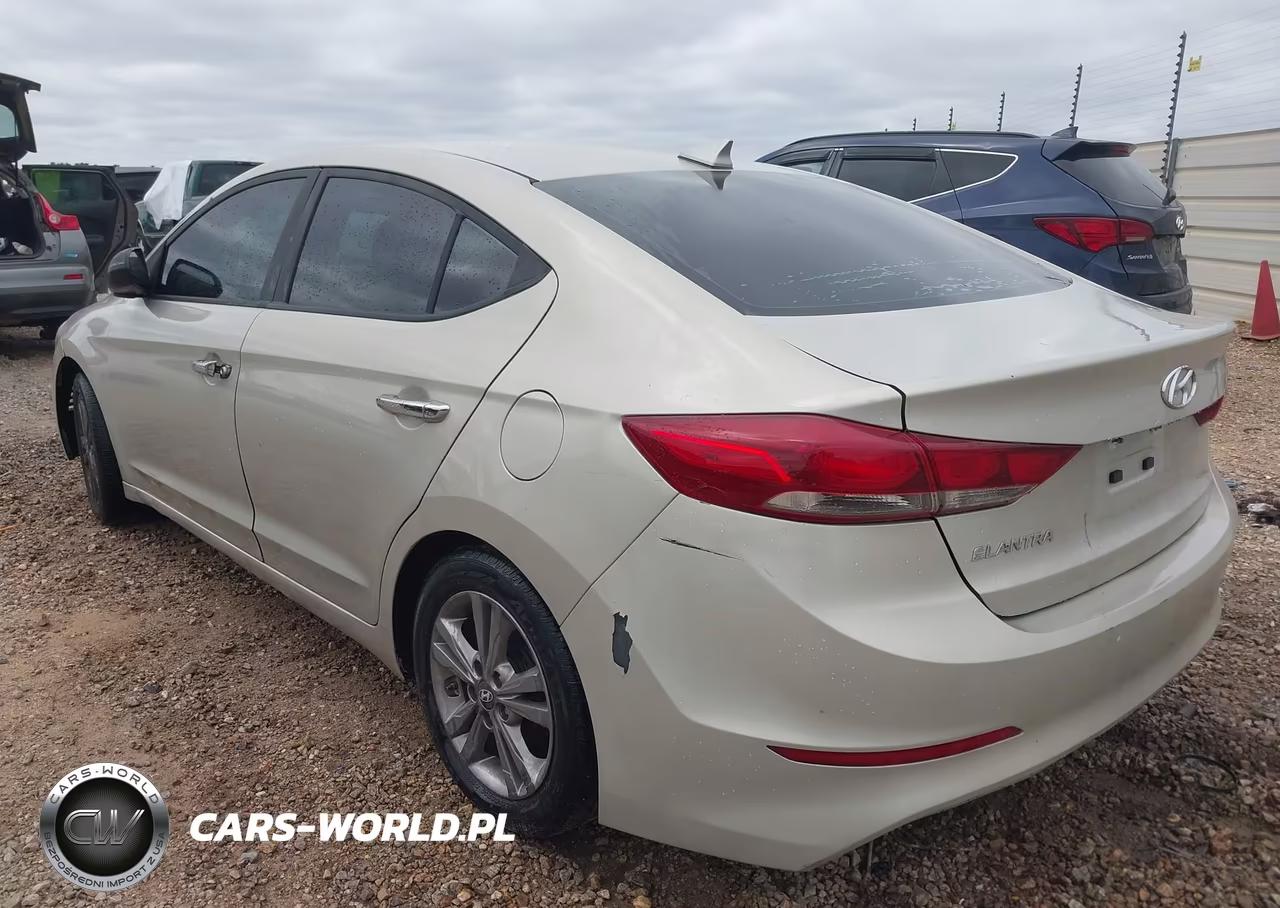 2017 Hyundai Elantra Se VIN:5NPD84LF5HH114401 - 3