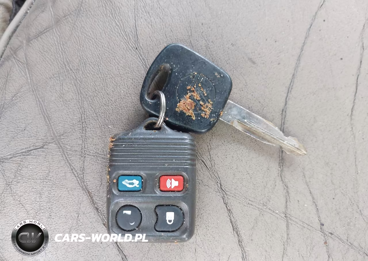 2002 Mercury Grand Marquis Ls VIN:2MEFM75W32X617917 - 11