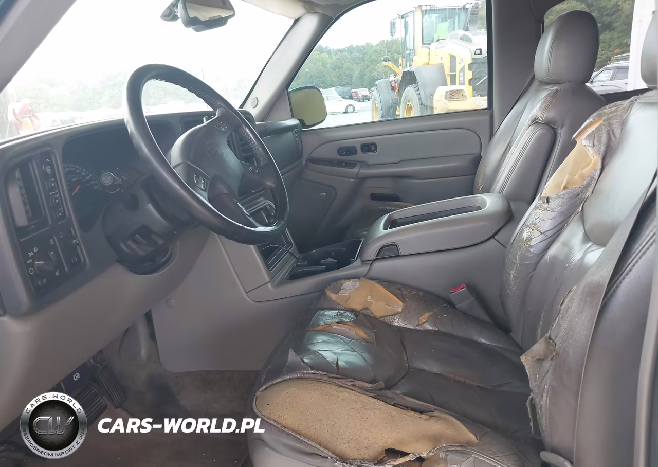 2004 Chevrolet Tahoe Z71 VIN:1GNEK13Z34R120402 - 5