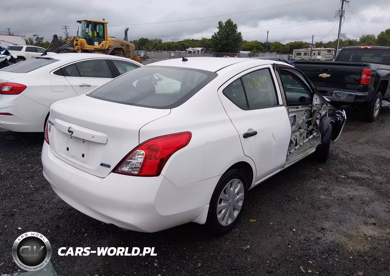 2013 Nissan Versa S VIN:3N1CN7AP5DL829564 - 4