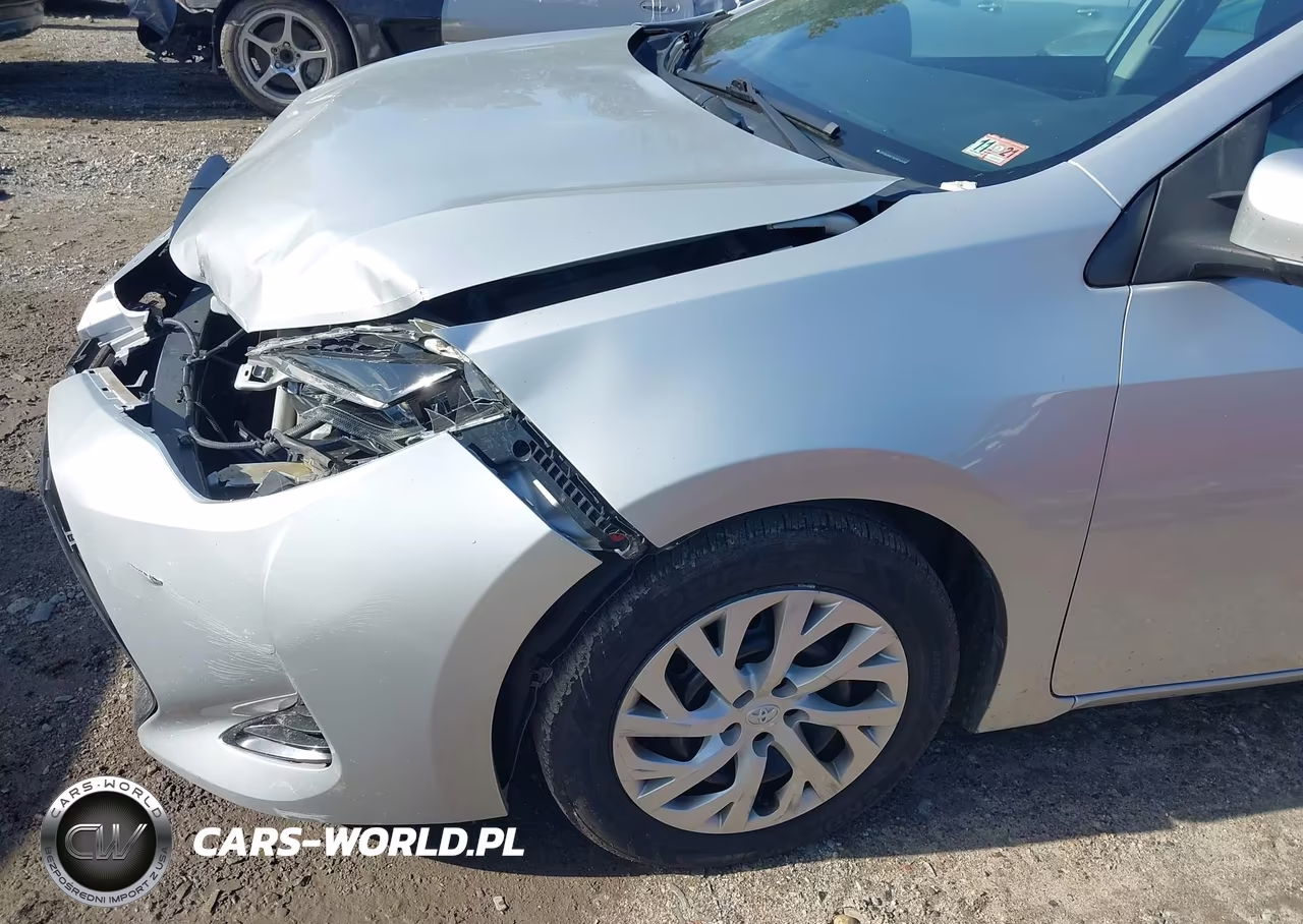 2019 Toyota Corolla Le VIN:5YFBURHE7KP874016 - 17