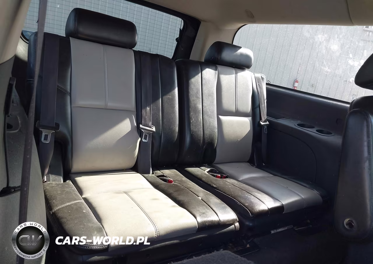2007 Chevrolet Suburban Lt VIN:3GNFK16367G276403 - 12