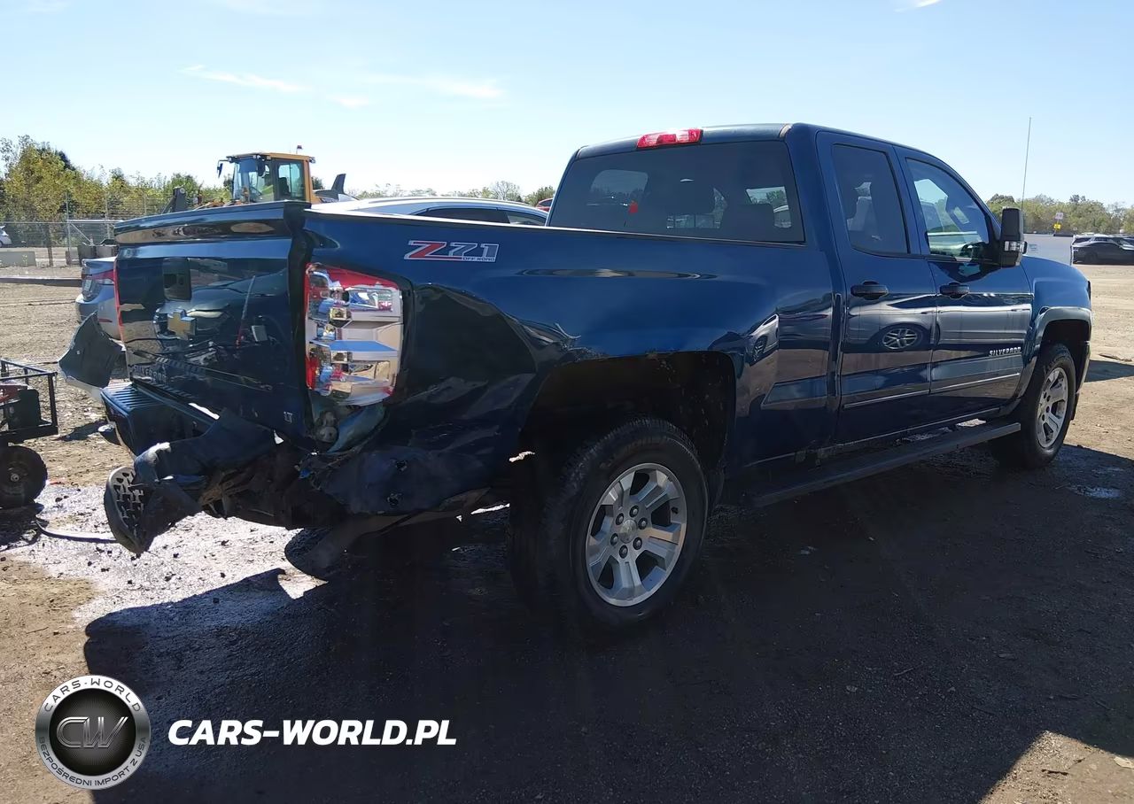2017 Chevrolet Silverado 1500 2Lt VIN:1GCVKREC3HZ114542 - 4