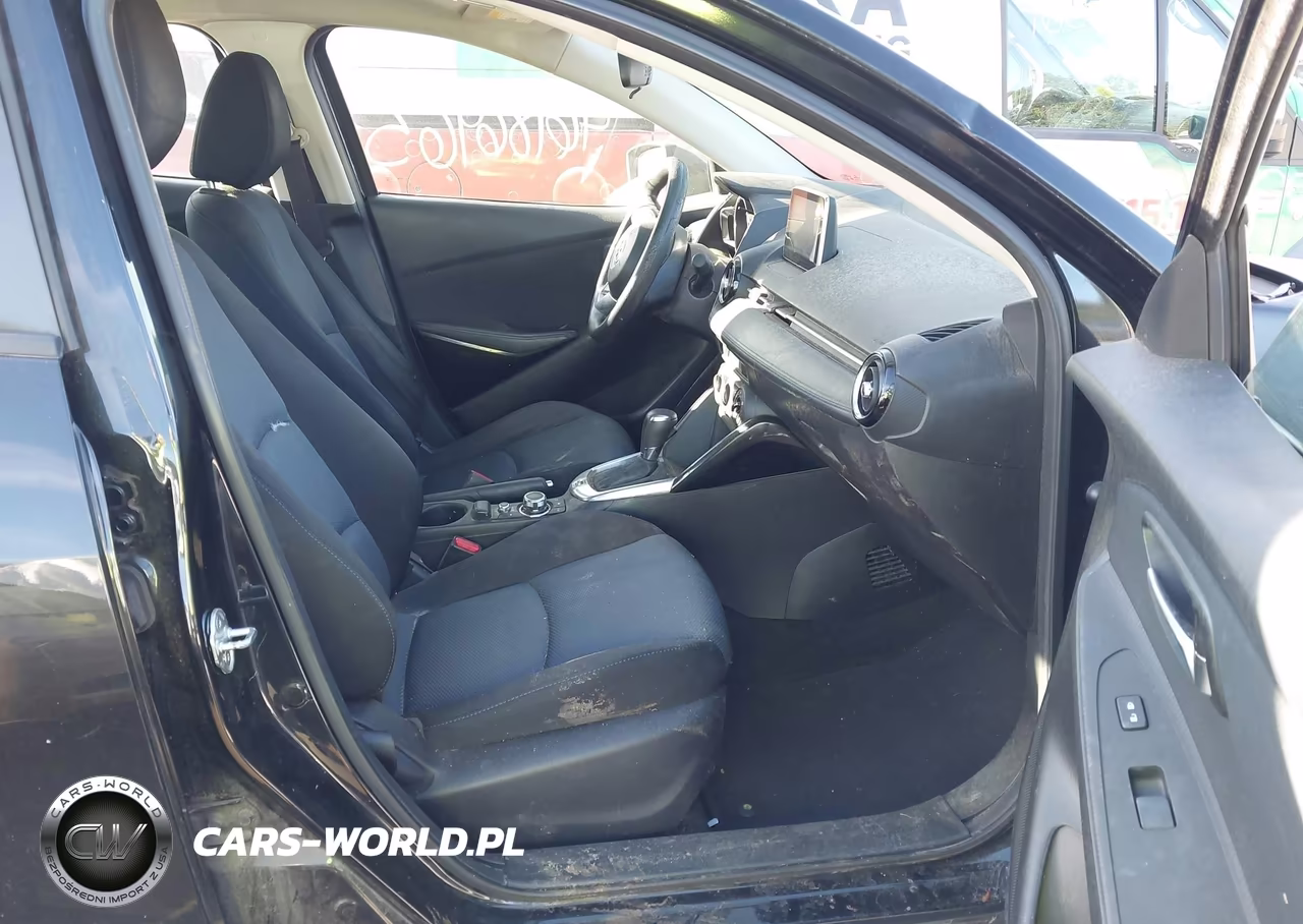 2017 Toyota Yaris Ia VIN:3MYDLBYVXHY154237 - 5