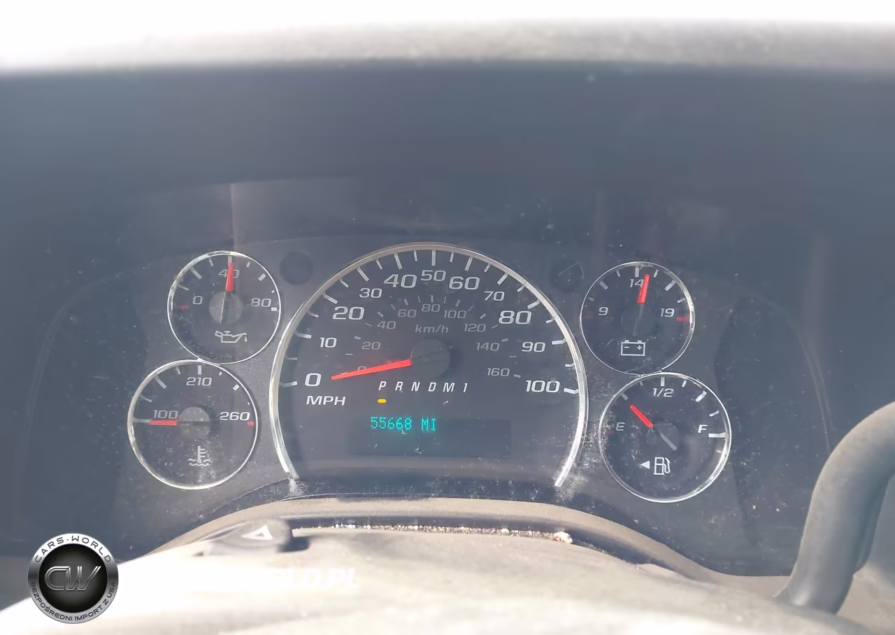 2020 Chevrolet Express Cutaway Work Van – zdjęcie 1 z 6