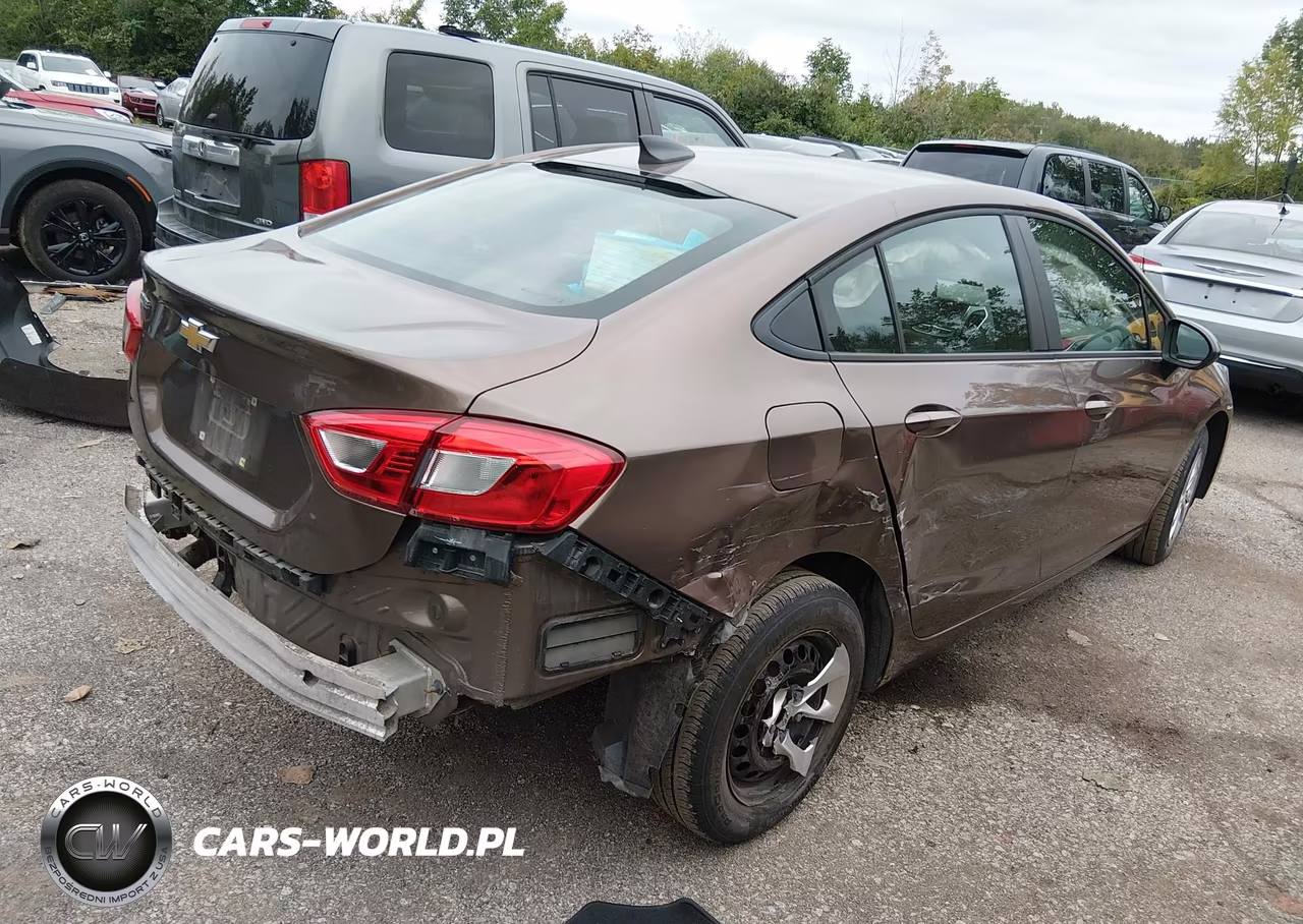 2019 Chevrolet Cruze Ls VIN:1G1BC5SM2K7119197 - 4