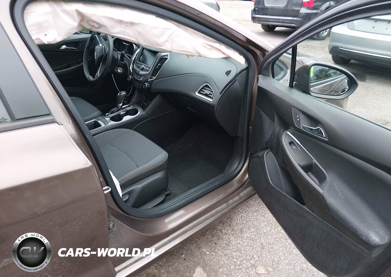 2019 Chevrolet Cruze Ls VIN:1G1BC5SM2K7119197 - 5