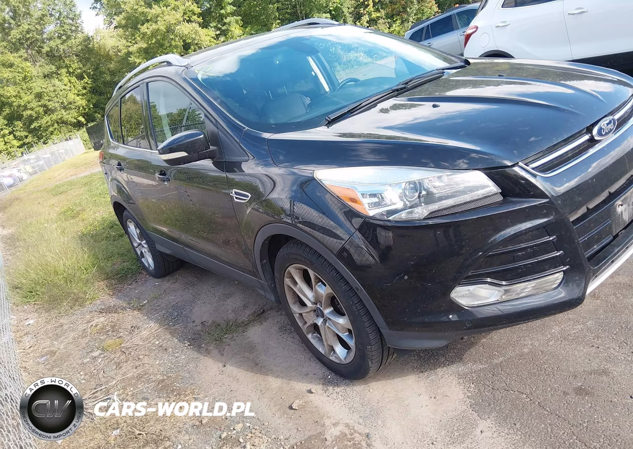2014 Ford Escape Titanium – zdjęcie 1 z 11