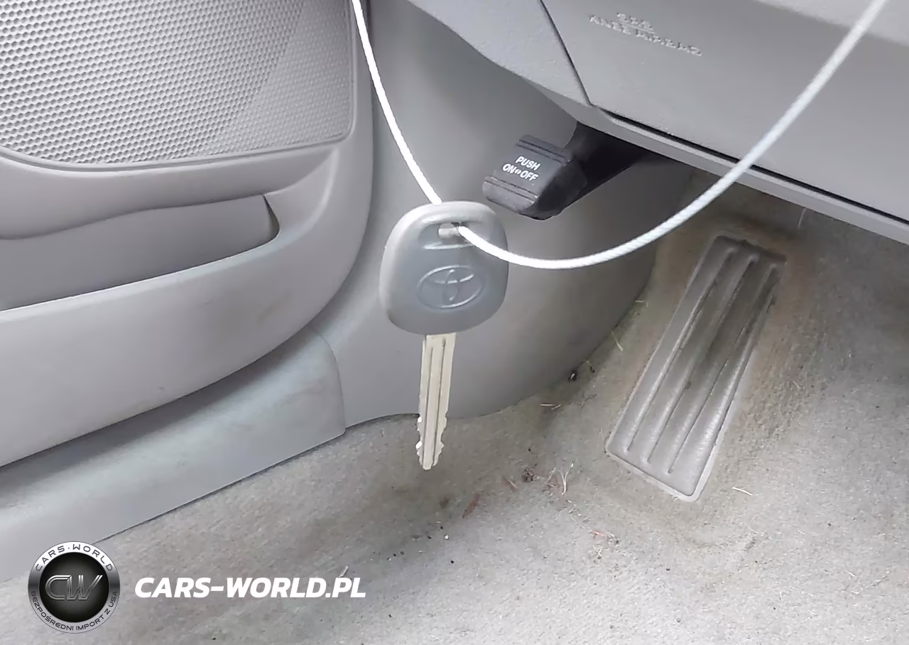 2010 Toyota Camry VIN:4T1BF3EK7AU051987 - 11