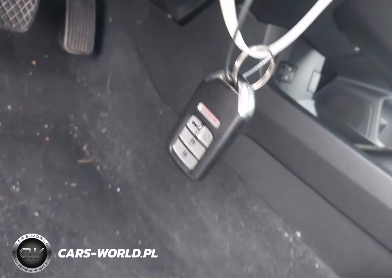 2018 Honda Civic Touring VIN:JHMFC1F99JX035138 - 11