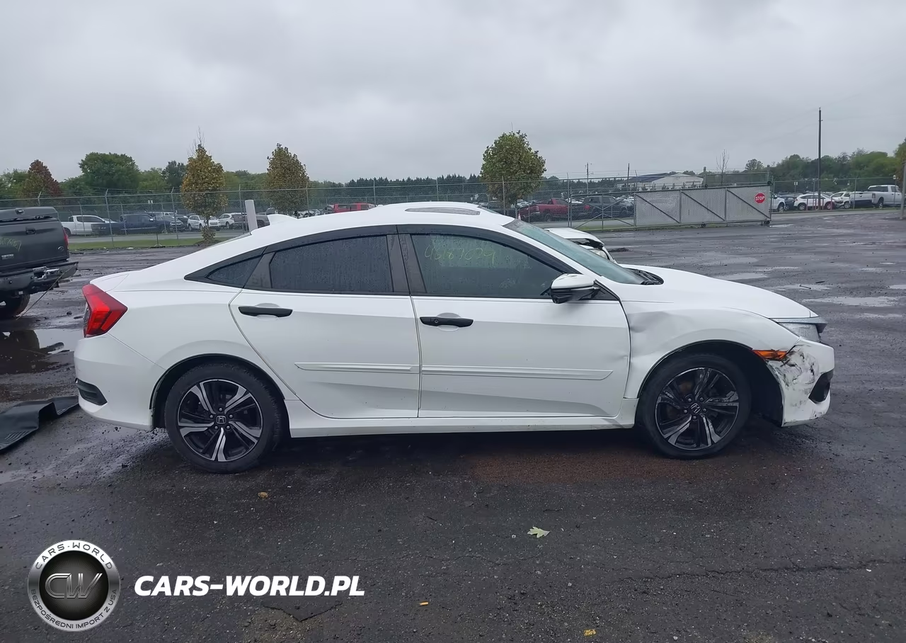 2018 Honda Civic Touring VIN:JHMFC1F99JX035138 - 13