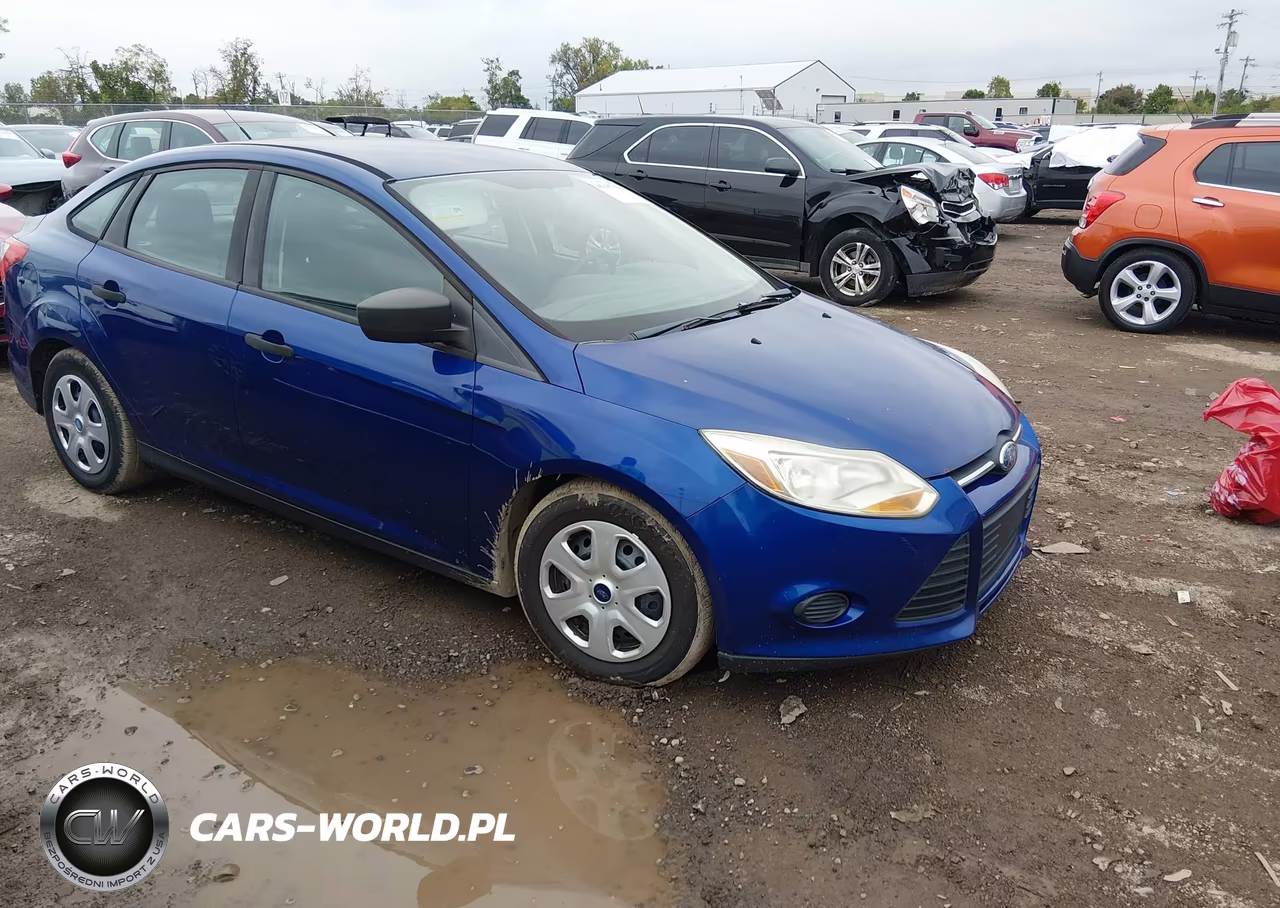 2012 Ford Focus S VIN:1FAHP3E2XCL220944 - 1