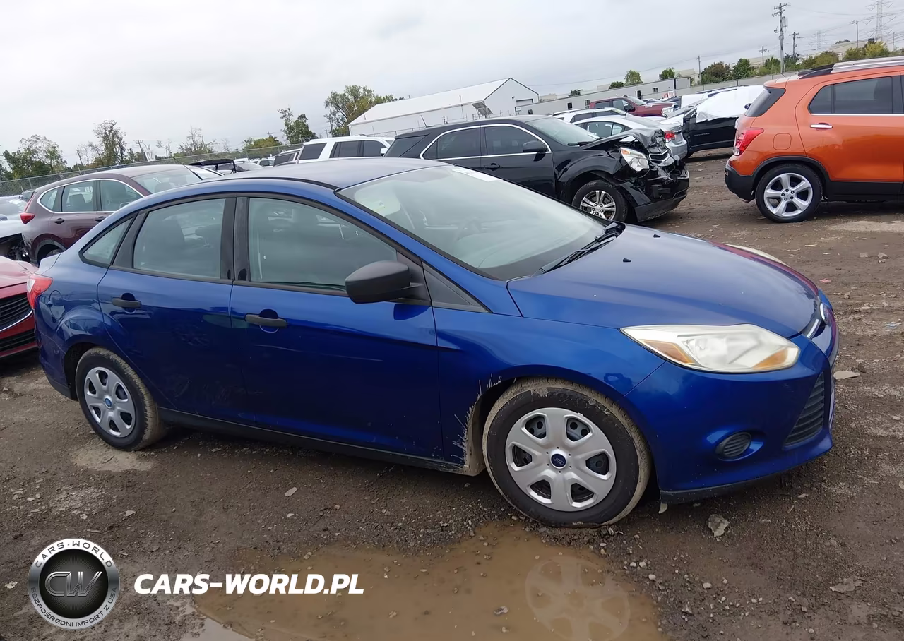 2012 Ford Focus S VIN:1FAHP3E2XCL220944 - 14