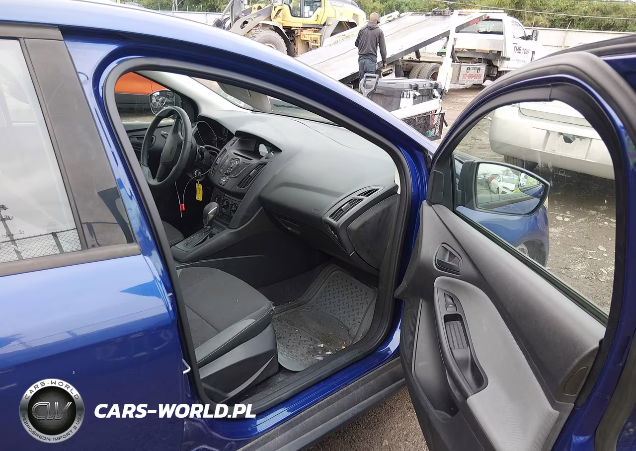 2012 Ford Focus S VIN:1FAHP3E2XCL220944 - 5