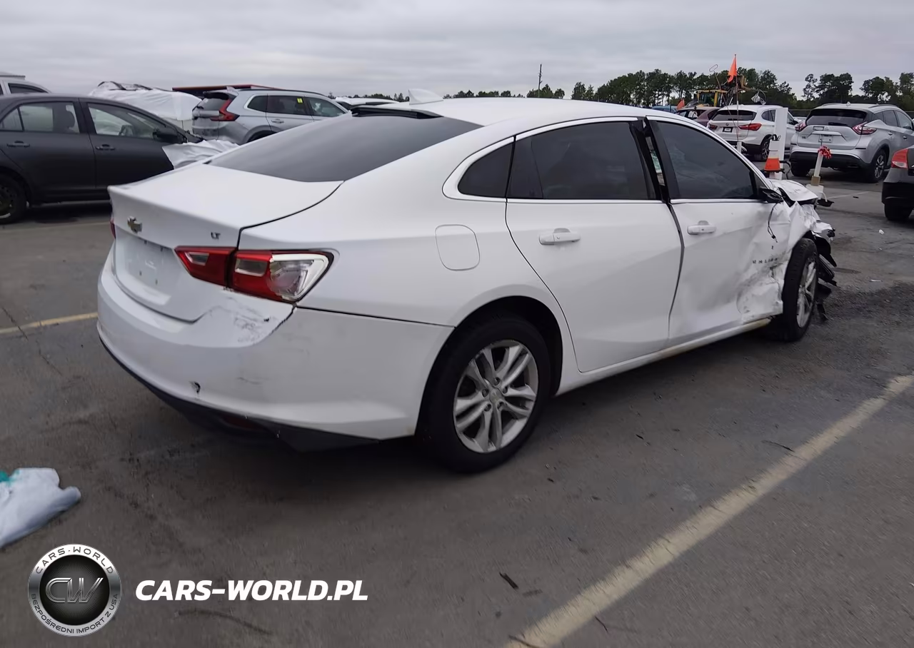 2018 Chevrolet Malibu Lt VIN:1G1ZD5ST8JF243403 - 4