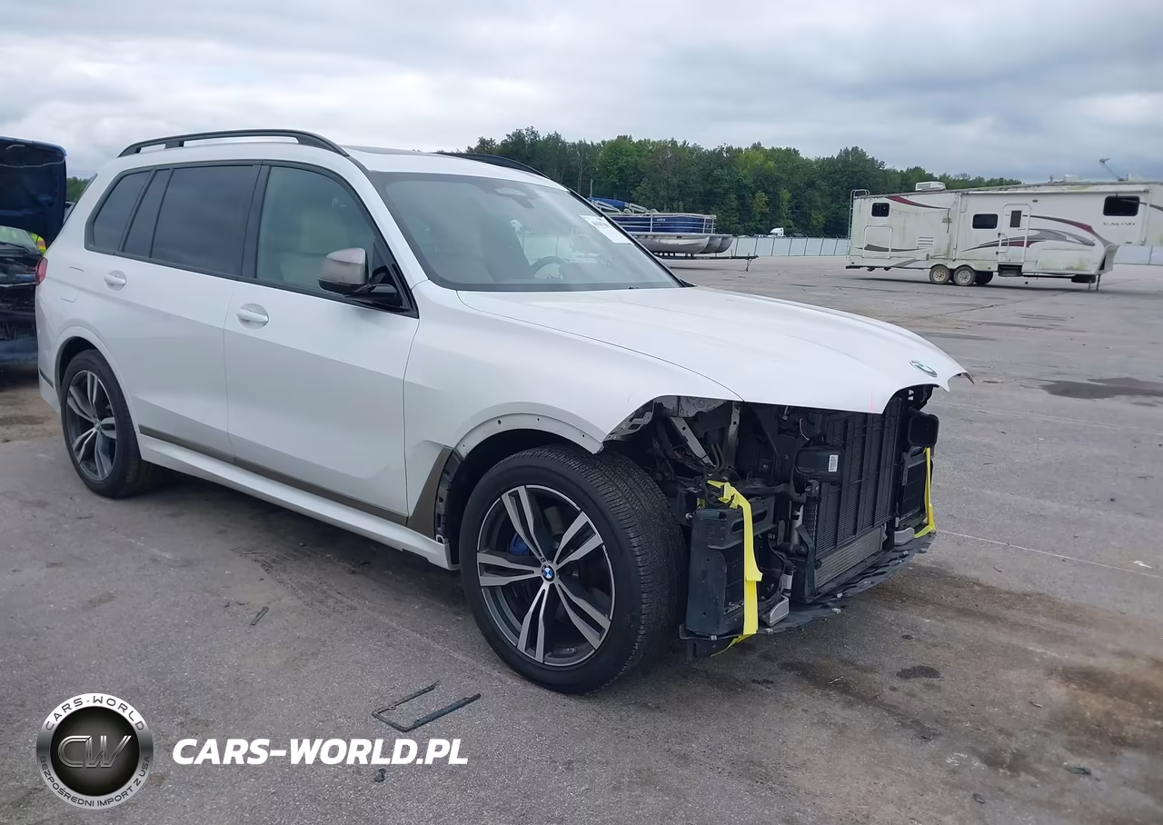 2022 BMW X7 M50I