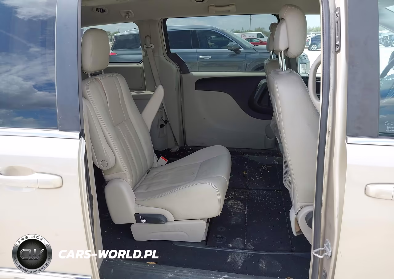 2013 Chrysler Town & Country Touring VIN:2C4RC1BG7DR519430 - 8