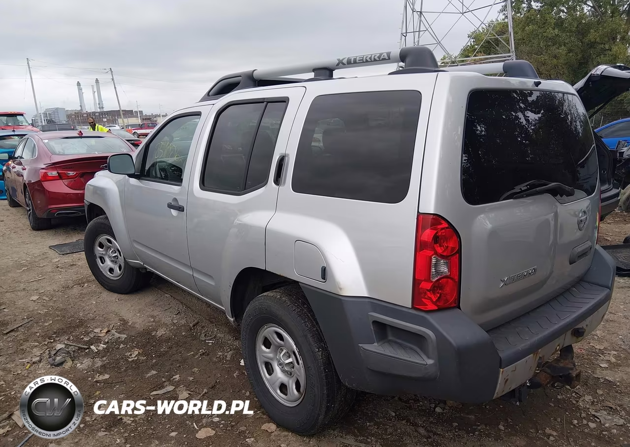 2014 Nissan Xterra X VIN:5N1AN0NW3EN802230 - 3