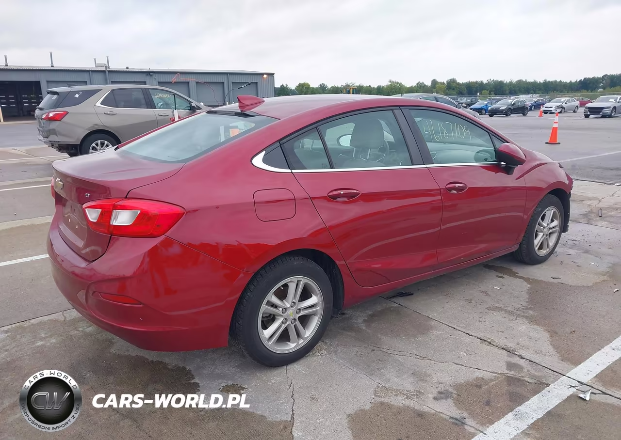2017 Chevrolet Cruze Lt Auto VIN:1G1BE5SMXH7153116 - 4