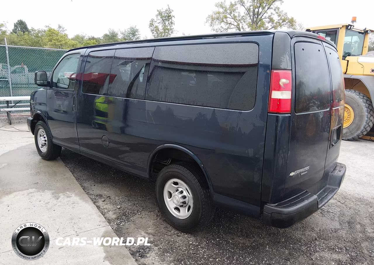 2015 Chevrolet Express Passenger Ls VIN:1GAWGPFF5F1281427 - 3