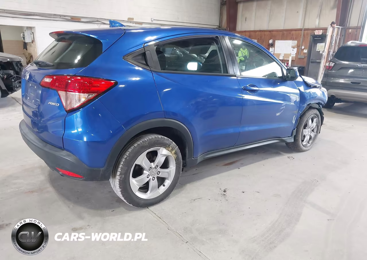 2018 Honda Hr-V Lx VIN:3CZRU6H35JM720822 - 4