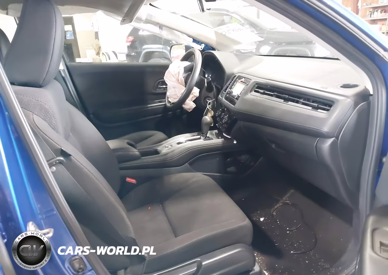 2018 Honda Hr-V Lx VIN:3CZRU6H35JM720822 - 5