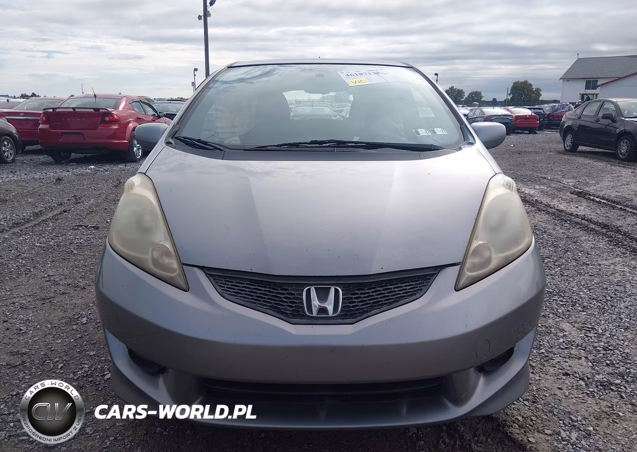 2010 Honda Fit Sport VIN:JHMGE8G45AC002154 - 12