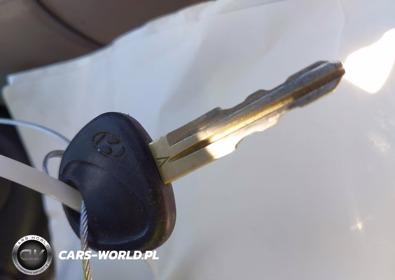 2008 Hyundai Accent Gls VIN:KMHCN46C98U261201 - 11