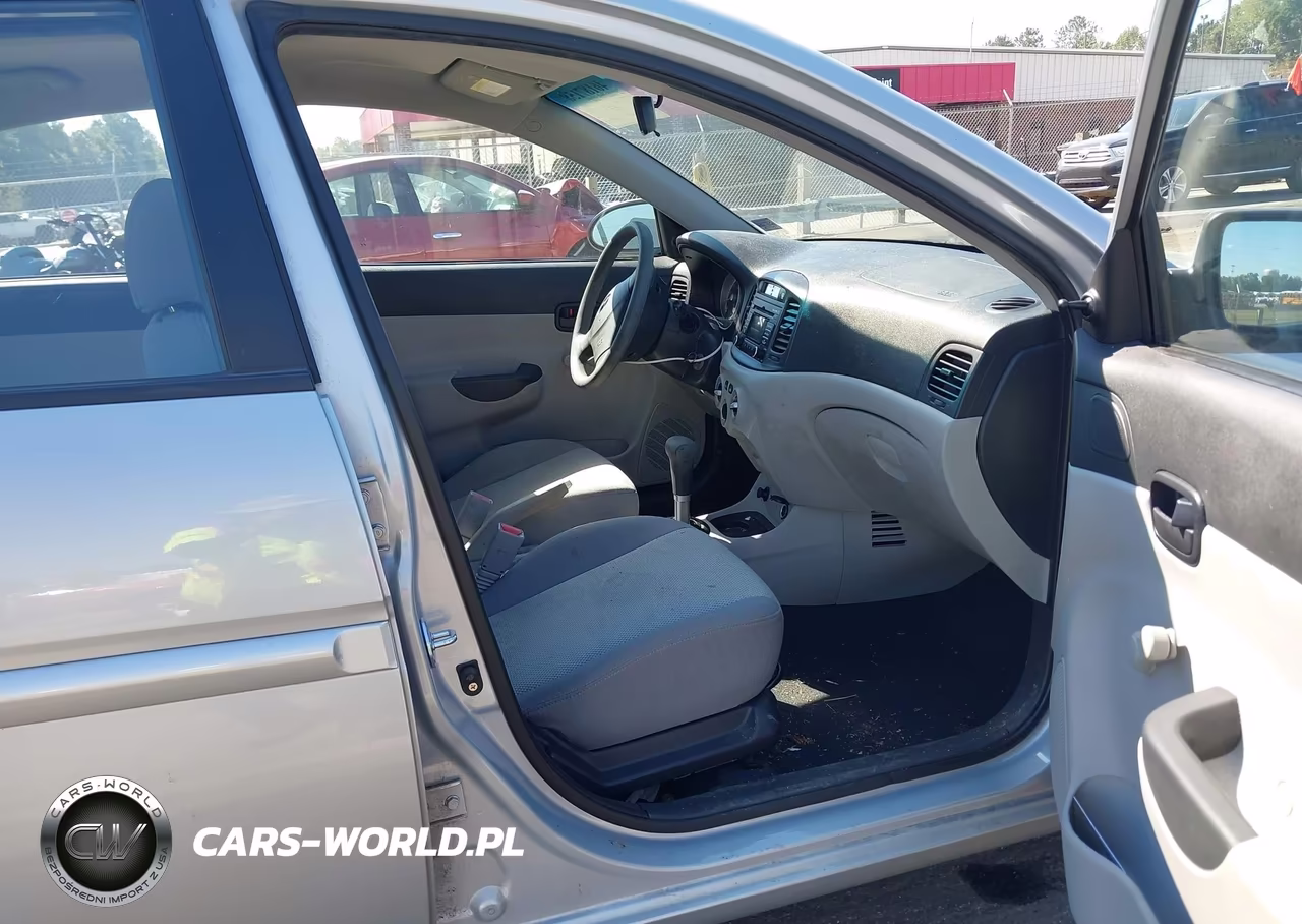 2008 Hyundai Accent Gls VIN:KMHCN46C98U261201 - 5