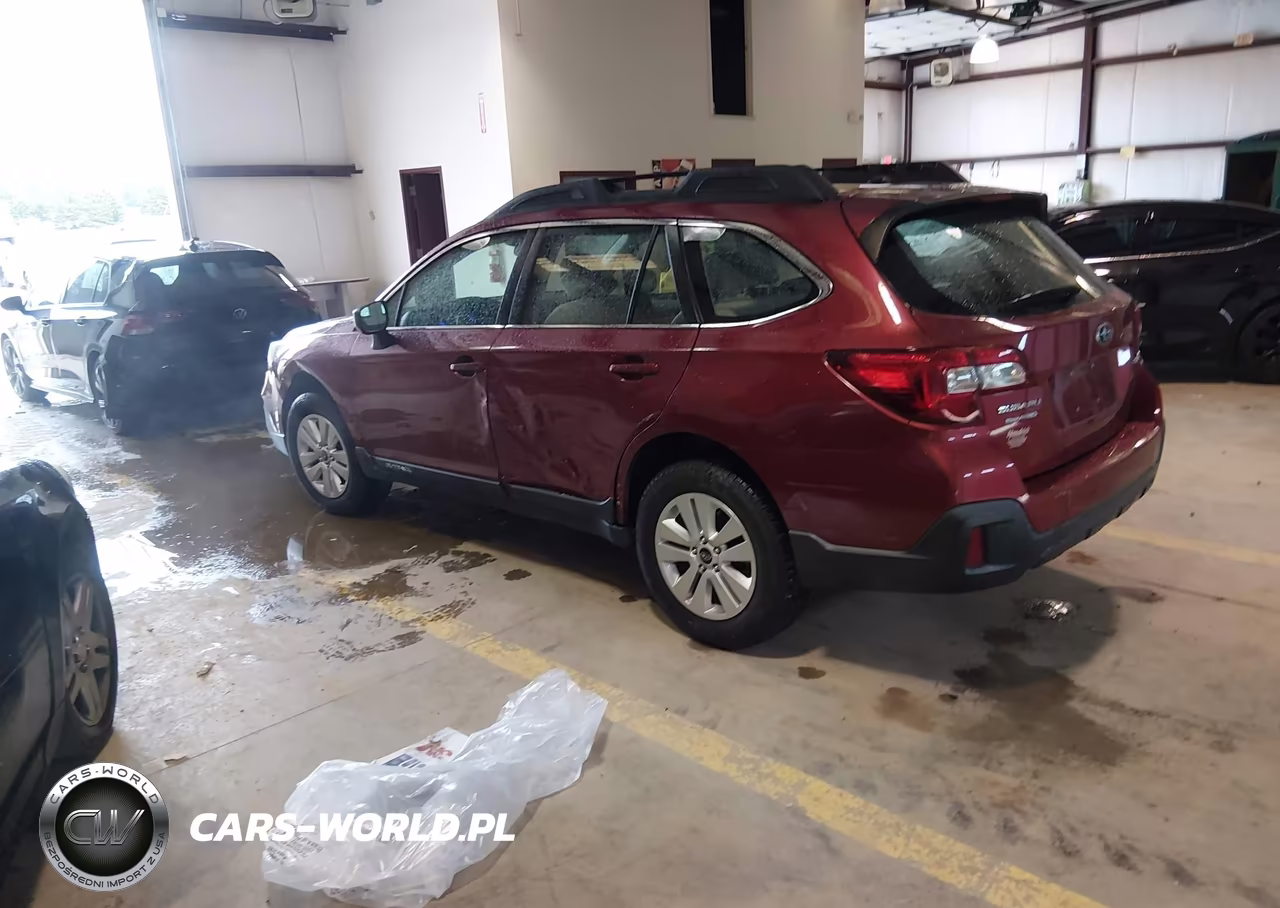 2019 Subaru Outback 2.5I VIN:4S4BSABC1K3256239 - 3
