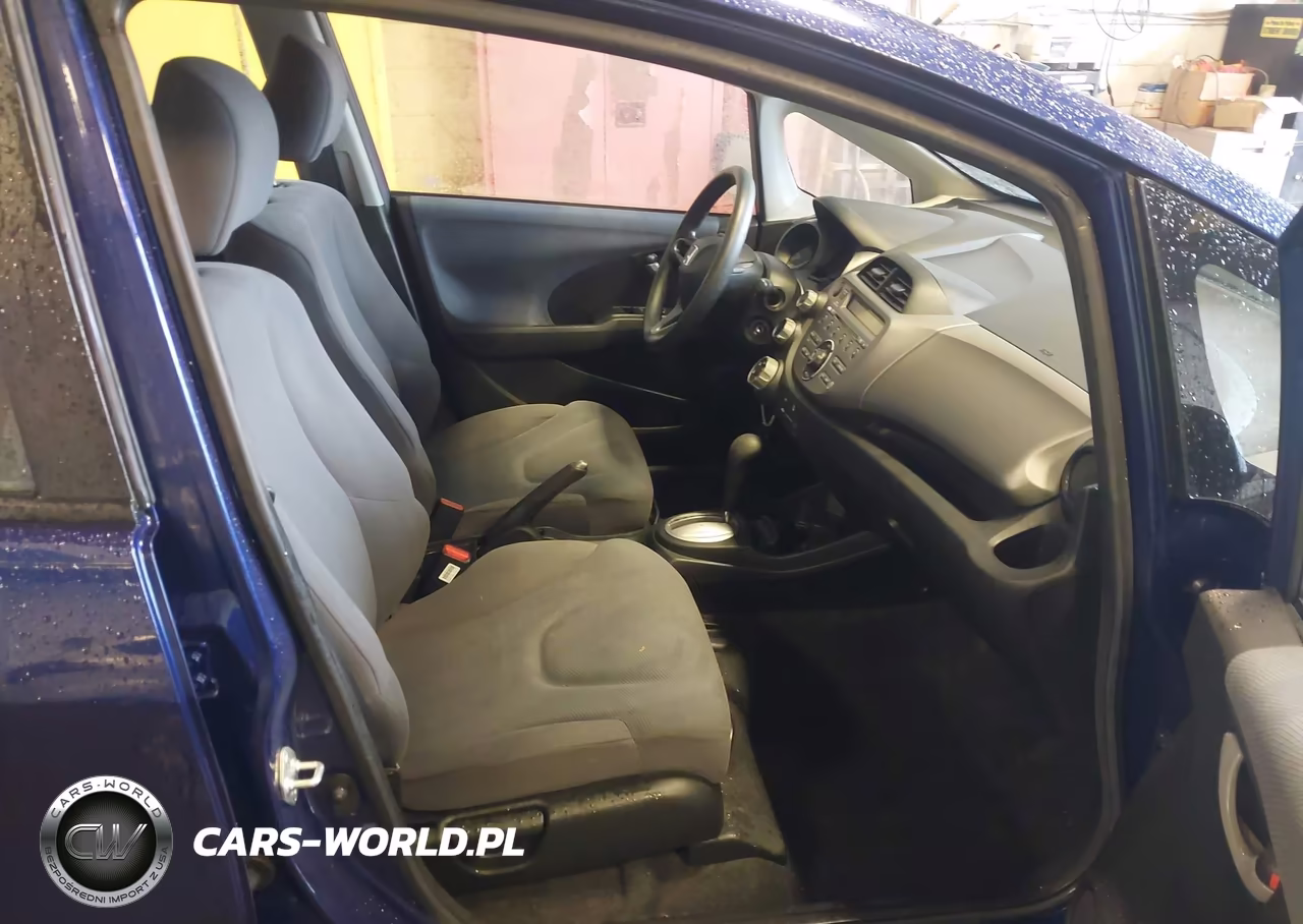 2011 Honda Fit VIN:JHMGE8H35BC020855 - 5