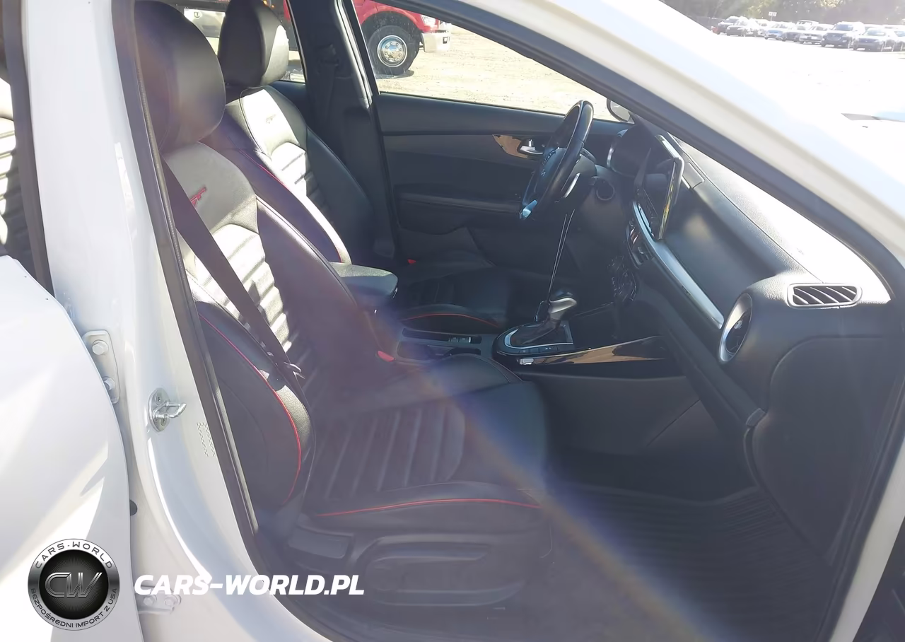 2022 Kia Forte Gt VIN:3KPF44AC2NE464985 - 5
