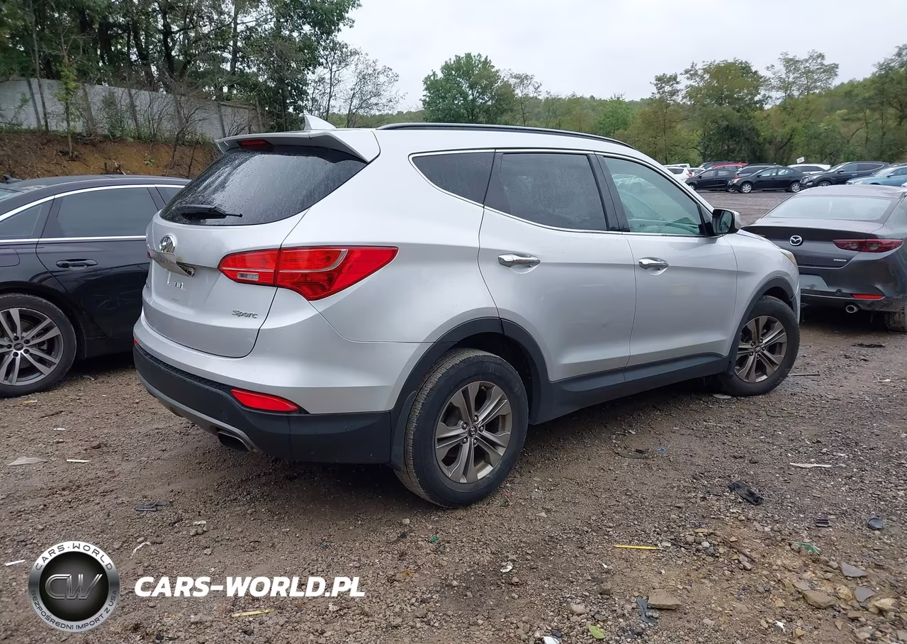 2014 Hyundai Santa Fe Sport 2.4L VIN:5XYZU3LB1EG155796 - 4