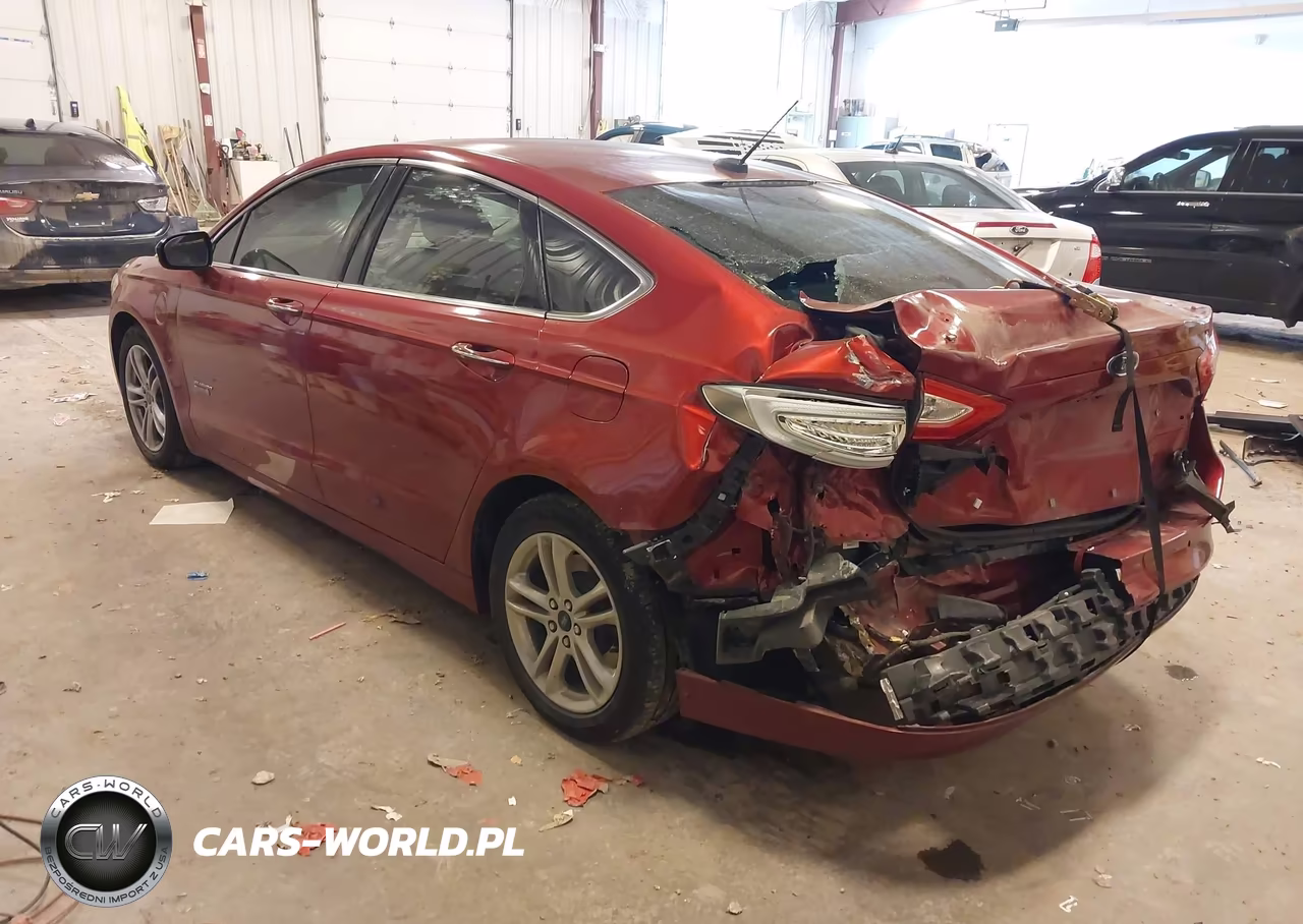 2016 Ford Fusion Energi Titanium VIN:3FA6P0SU3GR115343 - 3