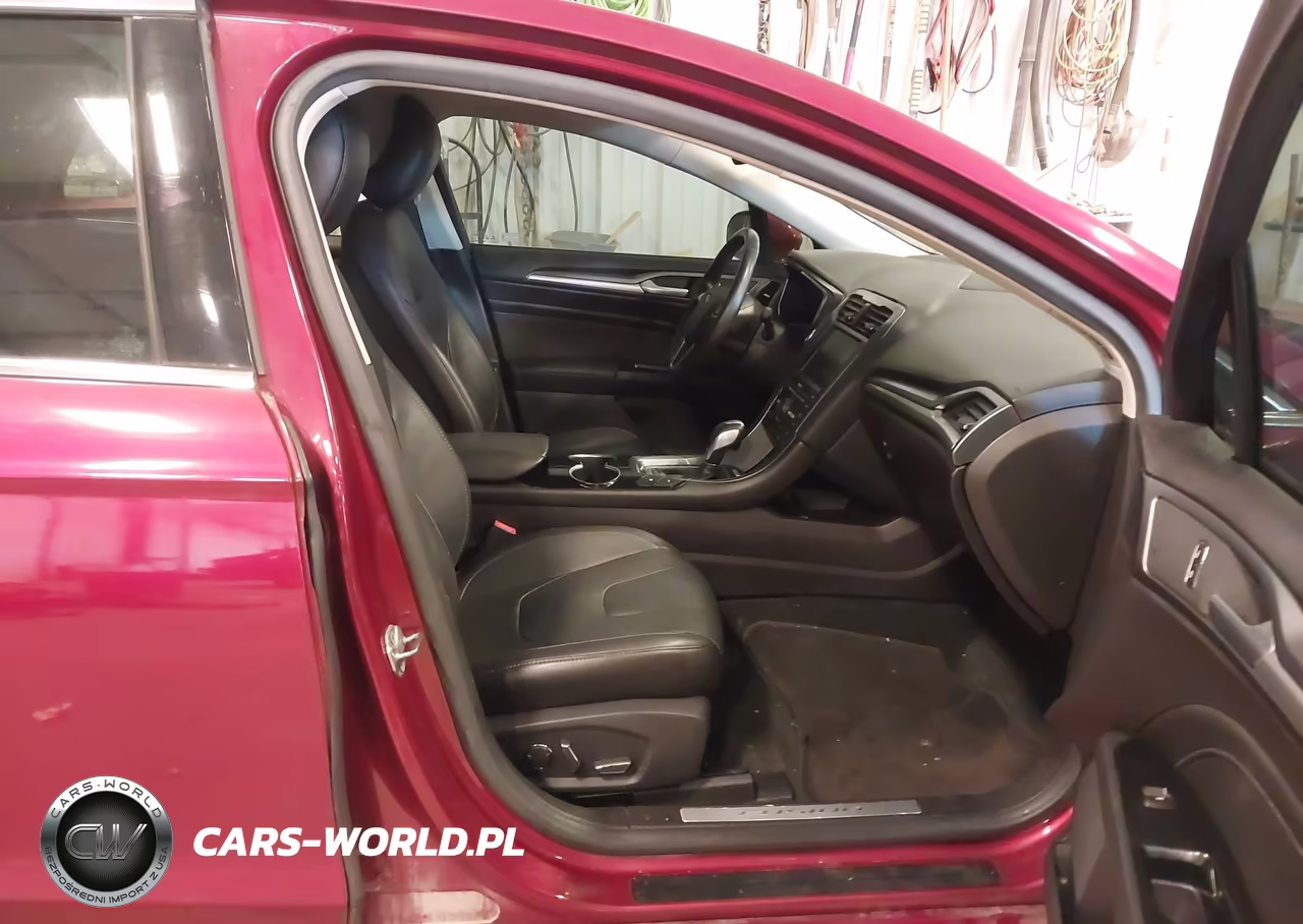 2016 Ford Fusion Energi Titanium VIN:3FA6P0SU3GR115343 - 5