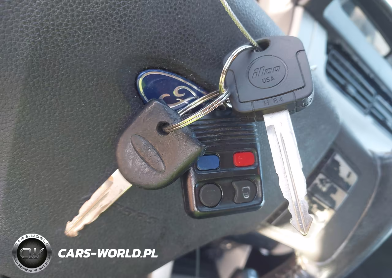 2009 Ford Focus Ses VIN:1FAHP36N49W202150 - 11