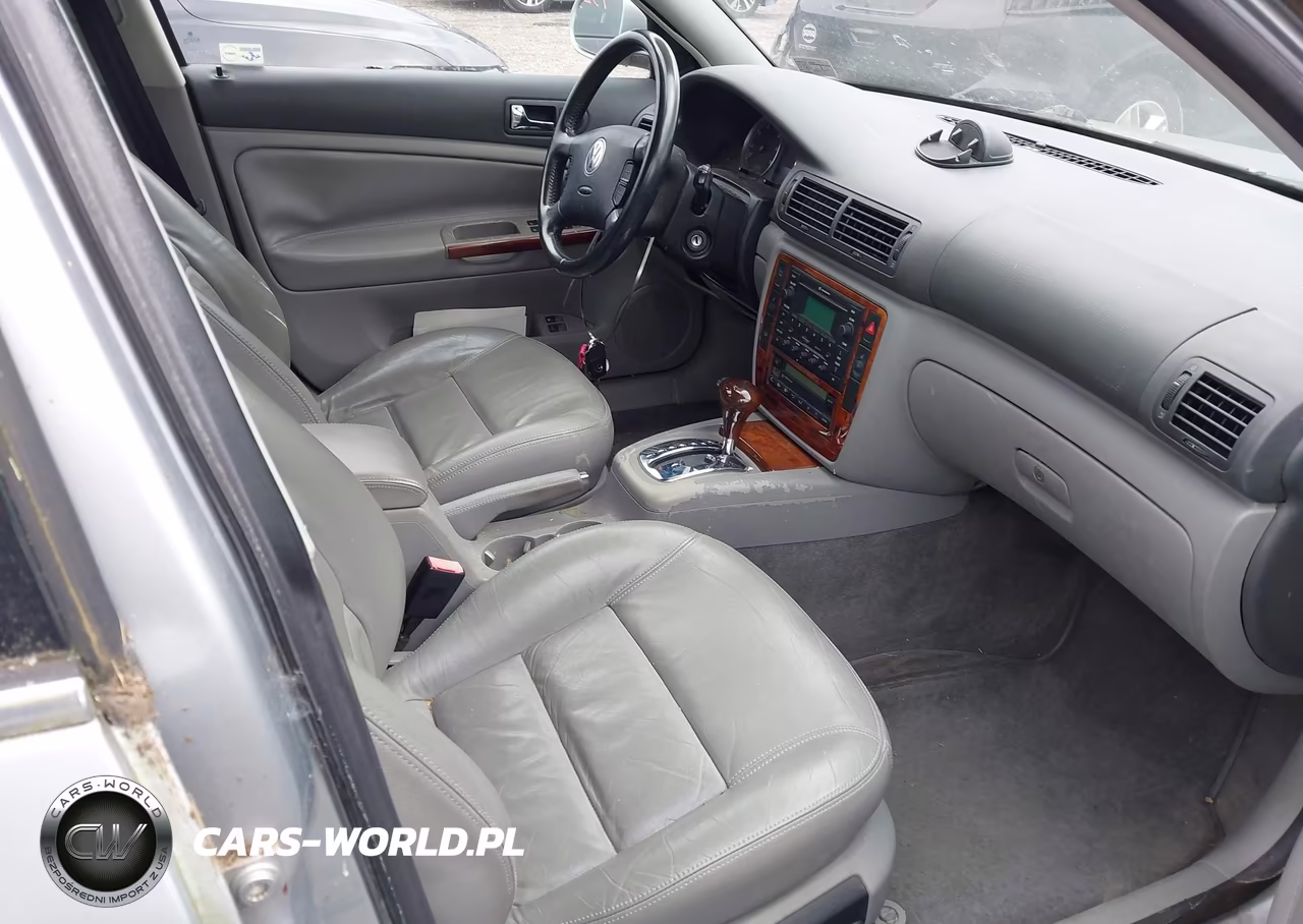 2005 Volkswagen Passat Glx VIN:WVWYU63B05E102593 - 5
