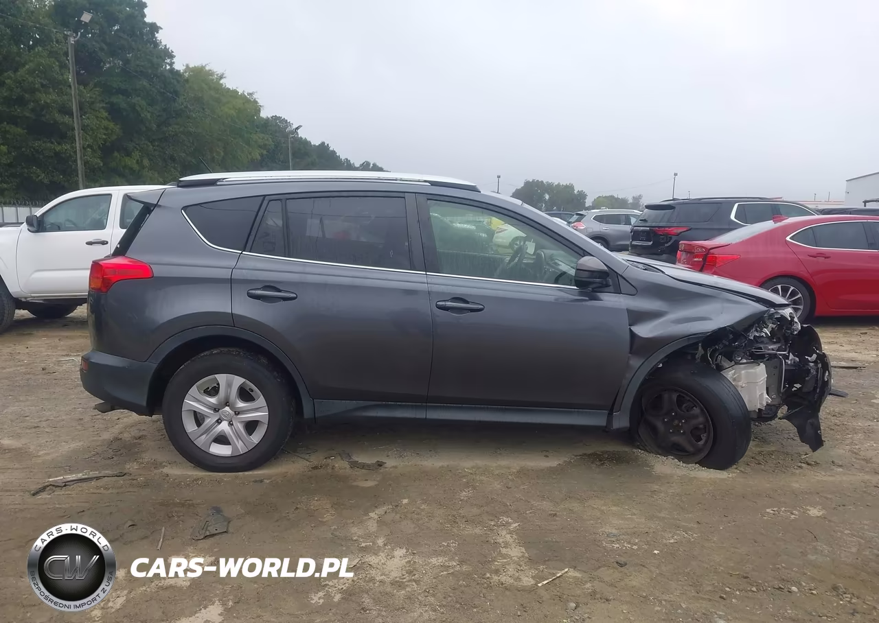 2015 Toyota Rav4 Le VIN:JTMZFREVXFD076602 - 13