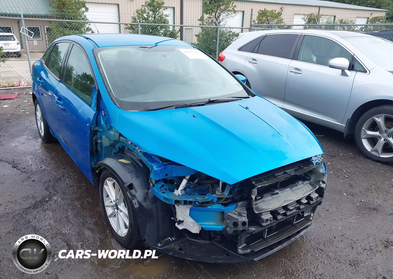 2017 Ford Focus Se VIN:1FADP3F20HL220746 - 6
