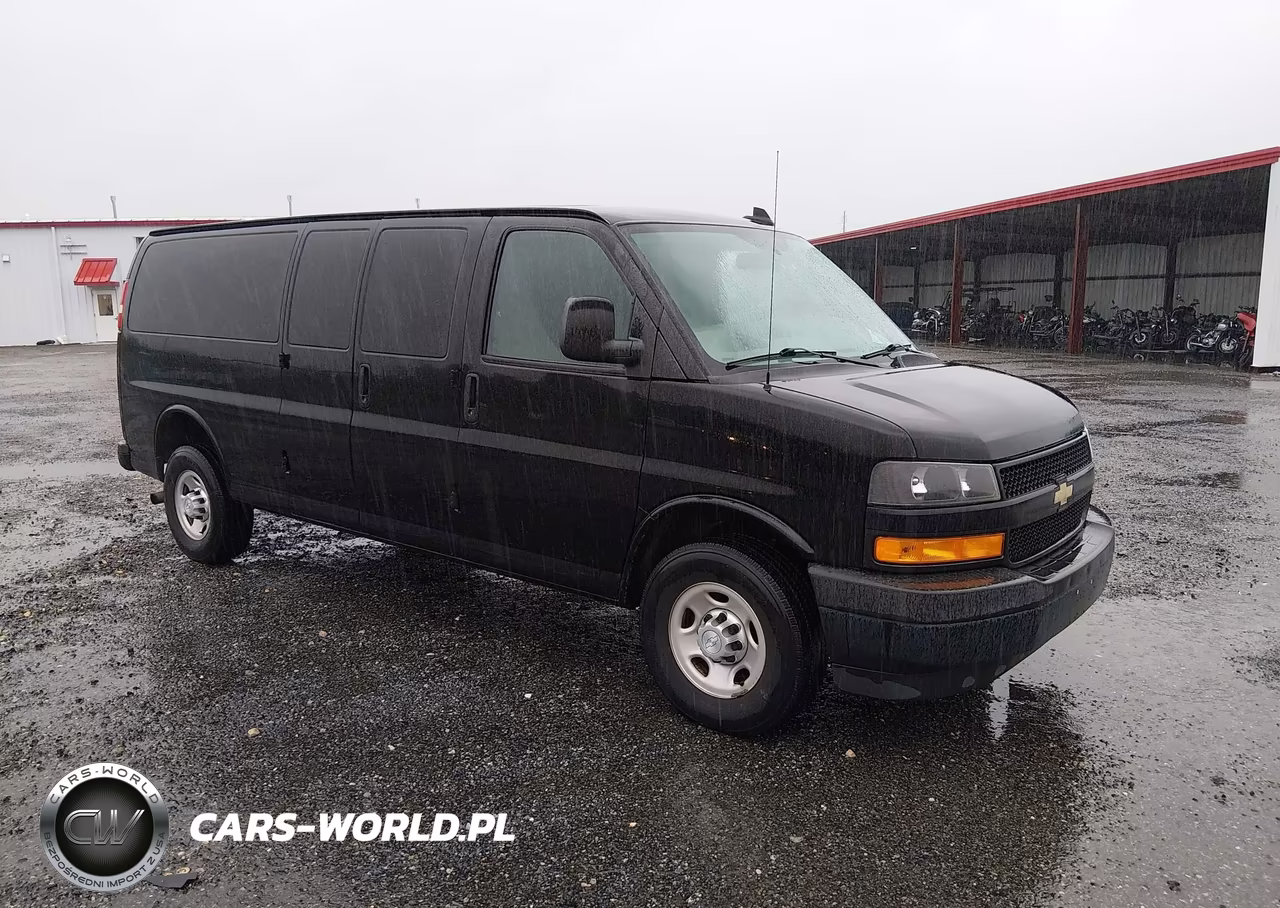 2018 Chevrolet Express 3500 Work Van VIN:1GCZGHFG2J1258358 - 1