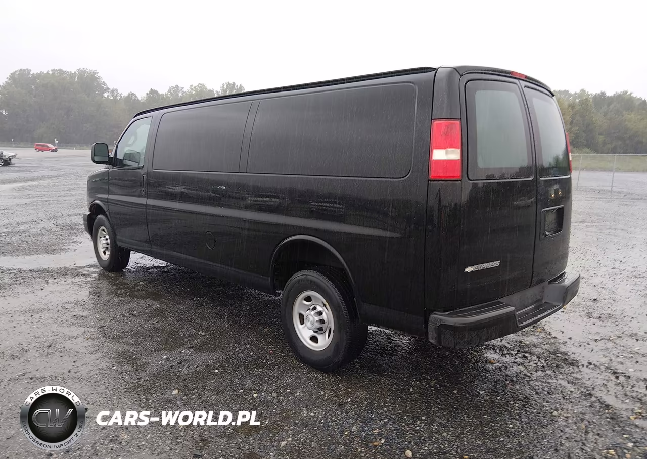 2018 Chevrolet Express 3500 Work Van VIN:1GCZGHFG2J1258358 - 3