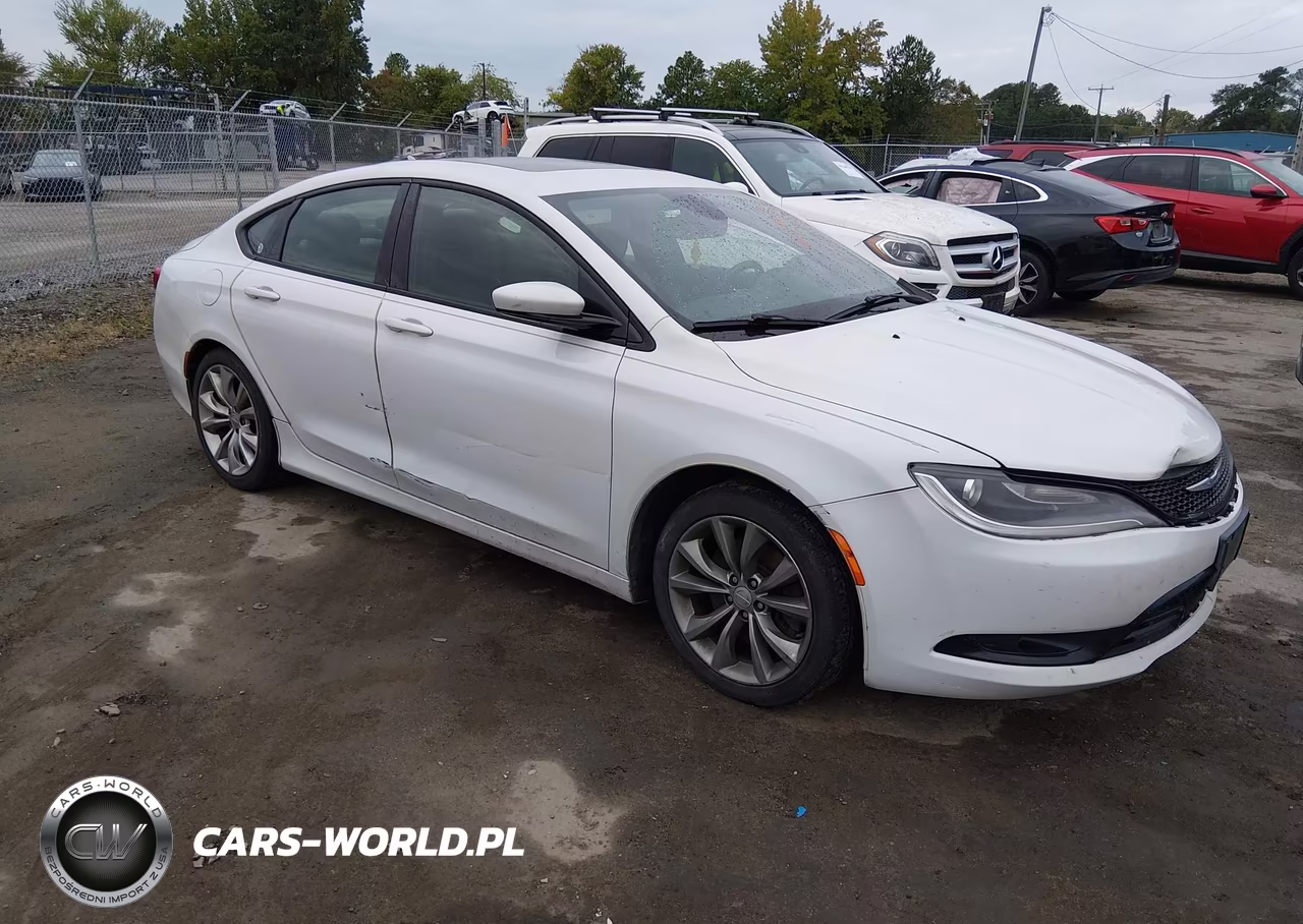 2015 Chrysler 200 S