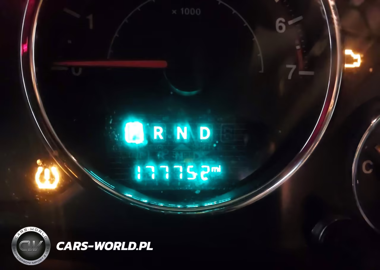 2015 Jeep Wrangler Unlimited Sport VIN:1C4BJWDG1FL670826 - 15