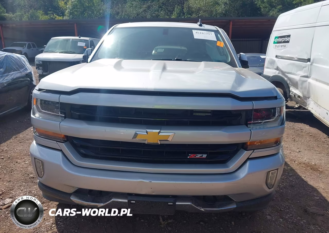 2018 Chevrolet Silverado 1500 2Lt VIN:3GCUKREC3JG597886 - 12