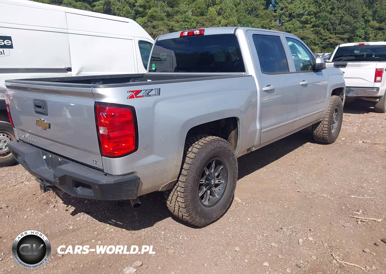 2018 Chevrolet Silverado 1500 2Lt VIN:3GCUKREC3JG597886 - 4