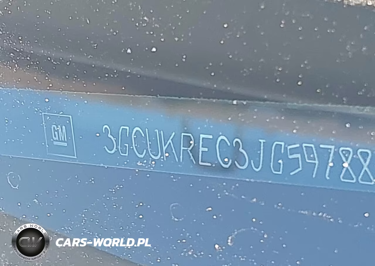 2018 Chevrolet Silverado 1500 2Lt VIN:3GCUKREC3JG597886 - 9
